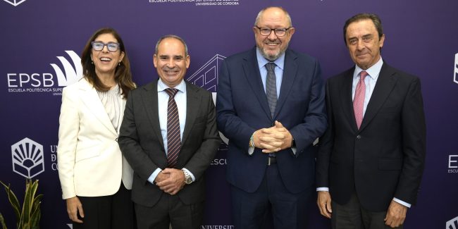 La Escuela Politécnica Superior de Belmez celebra su centenario y reconoce la colaboración de la Fundación Ricardo Delgado Vizcaíno.