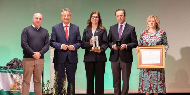 MEDALLA DE PLATA DE HINOJOSA DEL DUQUE PARA NUESTRA FUNDACIÓN