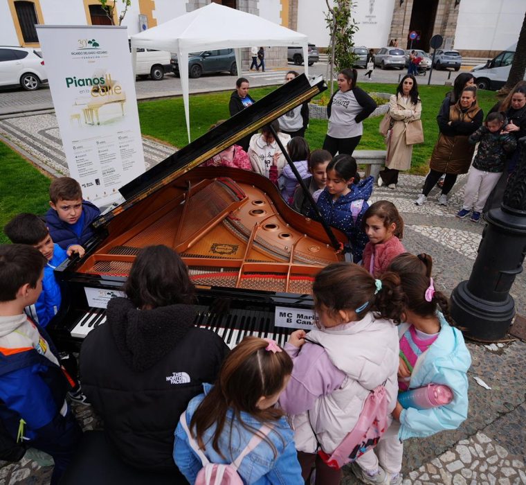 Pianos en la Calle
