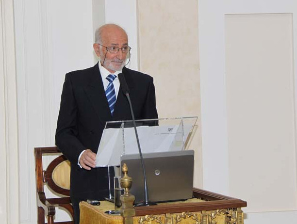 Convocada la Beca “Legado Antonio Ballesteros” para apoyar el talento universitario de Pozoblanco en situaciones de vulnerabilidad financiera.